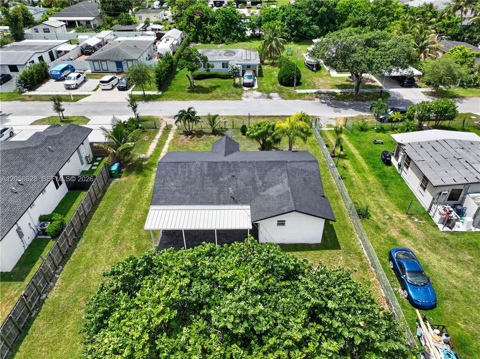 For Sale: $529,900 (3 beds, 2 baths, 1184 Square Feet)
