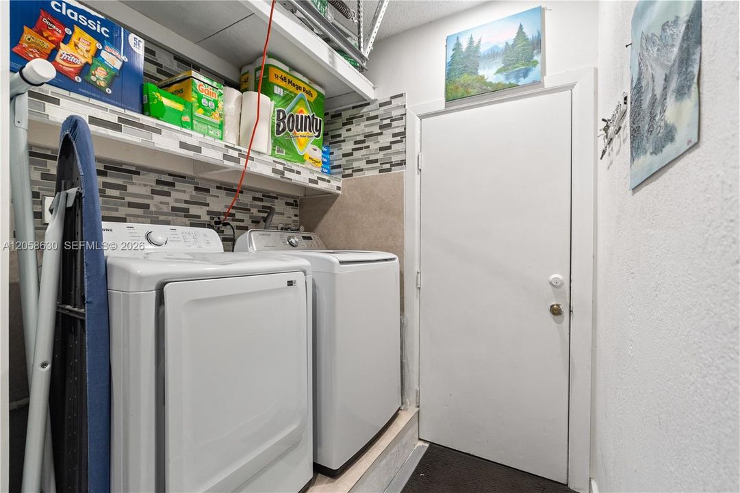В аренду: $3,500 (3 спален, 2 ванн, 1394 Квадратных фут)