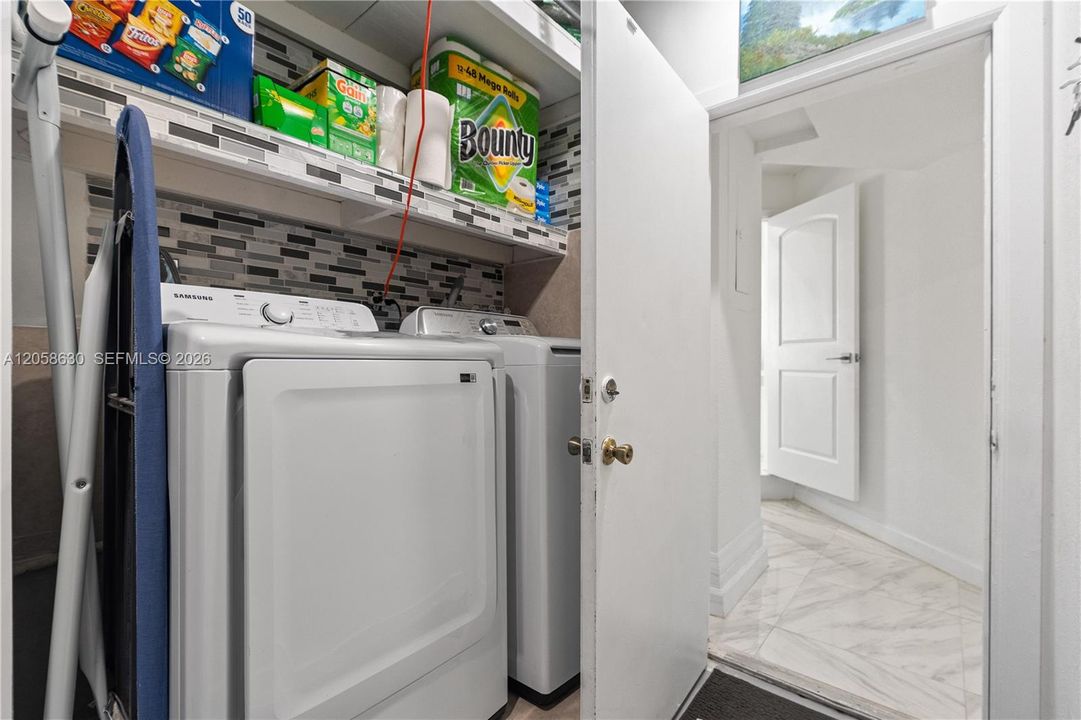 В аренду: $3,500 (3 спален, 2 ванн, 1394 Квадратных фут)