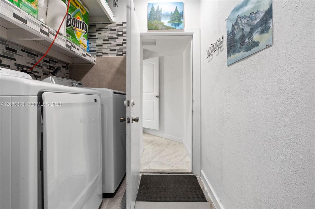В аренду: $3,500 (3 спален, 2 ванн, 1394 Квадратных фут)