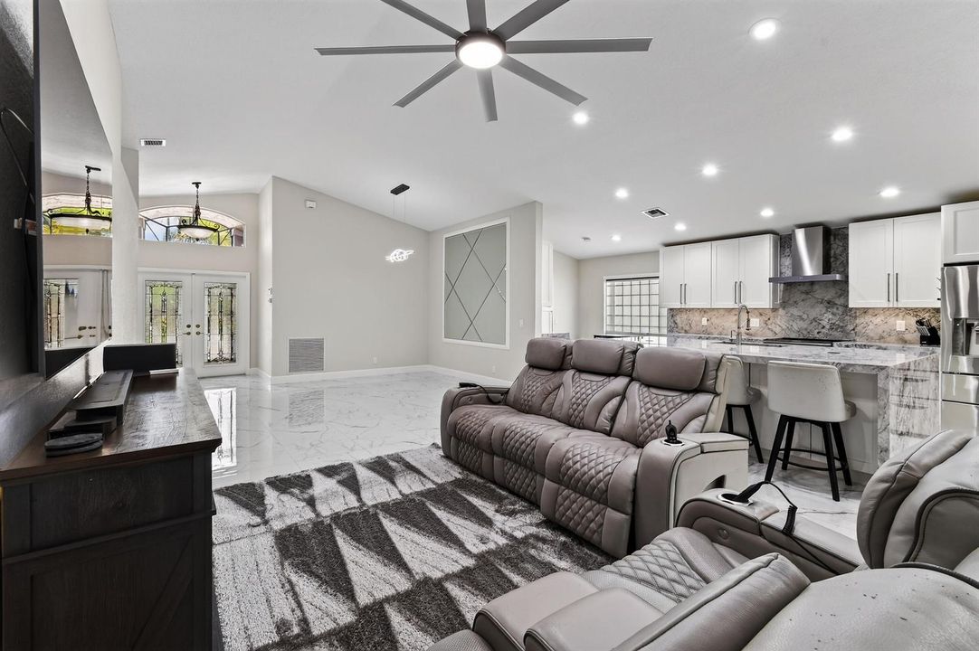 6274ViaPrimoStreet(16)