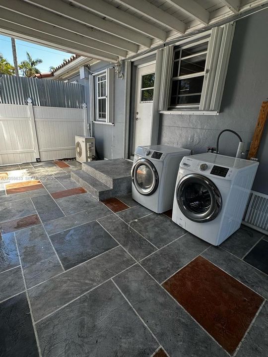 En Renta: $2,550 (2 camas, 1 baños, 2410 Pies cuadrados)
