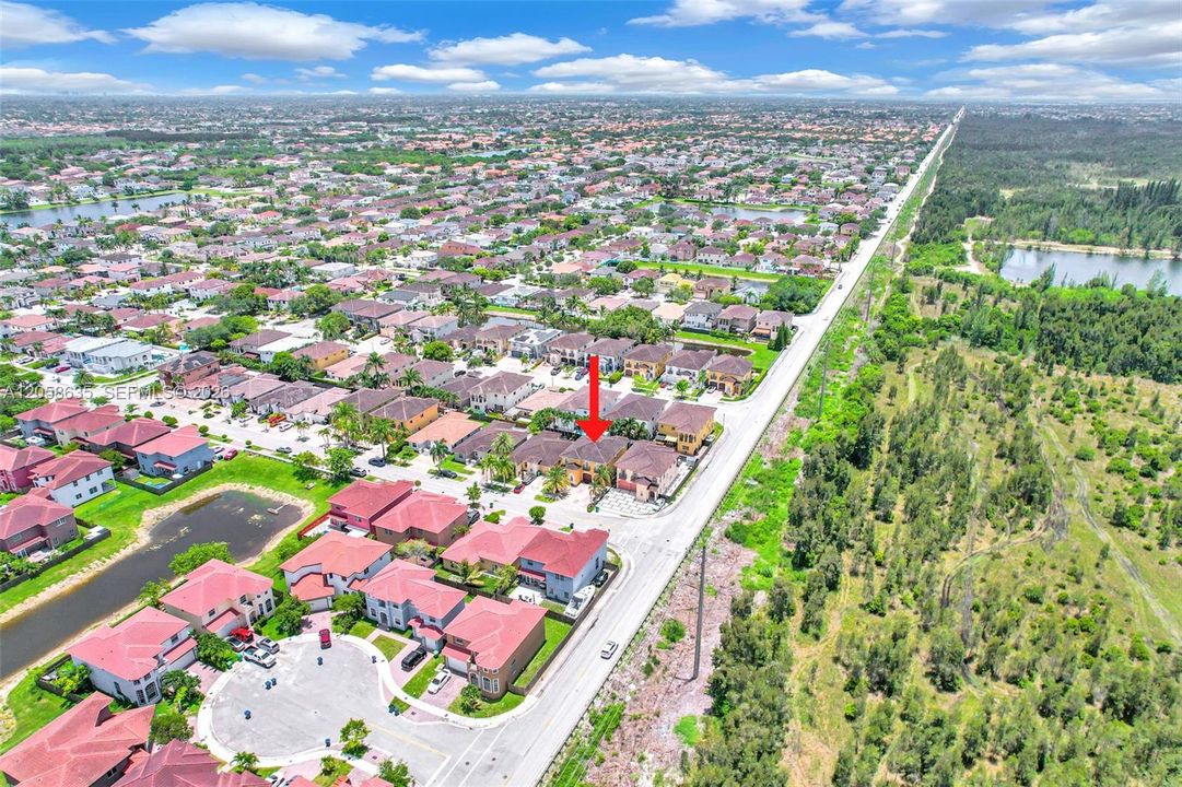 En Venta: $850,000 (4 camas, 2 baños, 2659 Pies cuadrados)