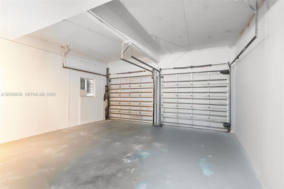 En Venta: $850,000 (4 camas, 2 baños, 2659 Pies cuadrados)