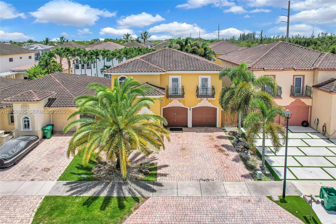 En Venta: $850,000 (4 camas, 2 baños, 2659 Pies cuadrados)