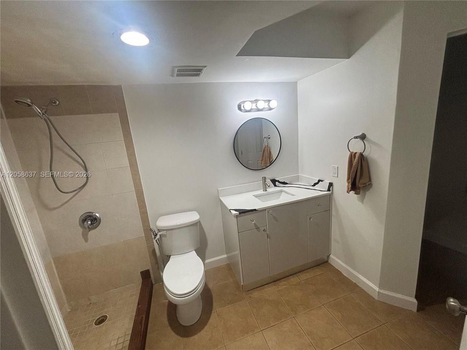 En Renta: $1,975 (1 camas, 1 baños, 849 Pies cuadrados)