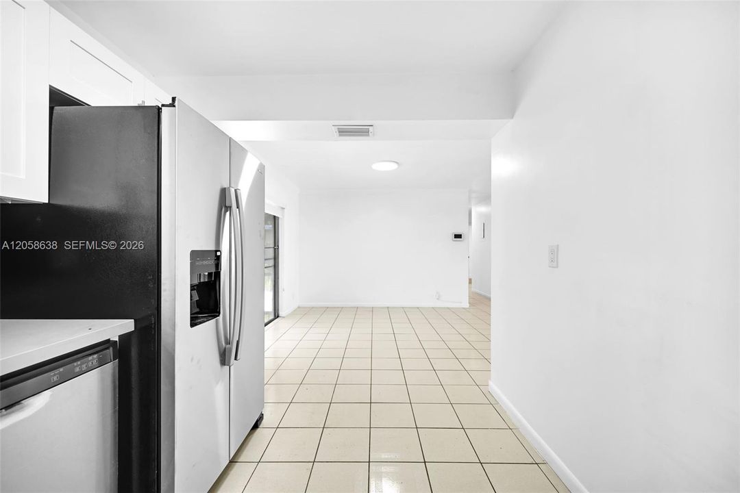 В аренду: $2,950 (3 спален, 2 ванн, 1328 Квадратных фут)