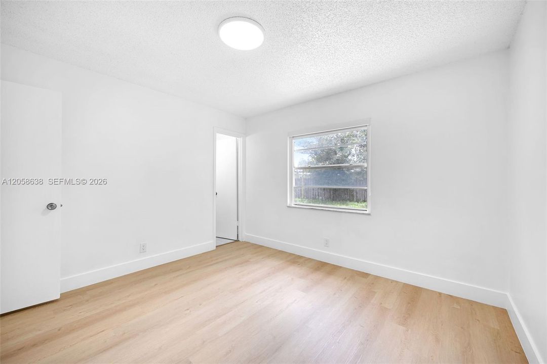 В аренду: $2,950 (3 спален, 2 ванн, 1328 Квадратных фут)