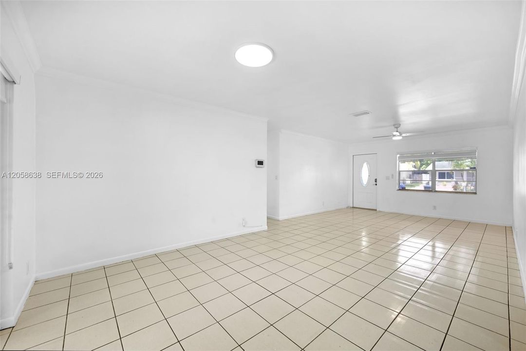 В аренду: $2,950 (3 спален, 2 ванн, 1328 Квадратных фут)