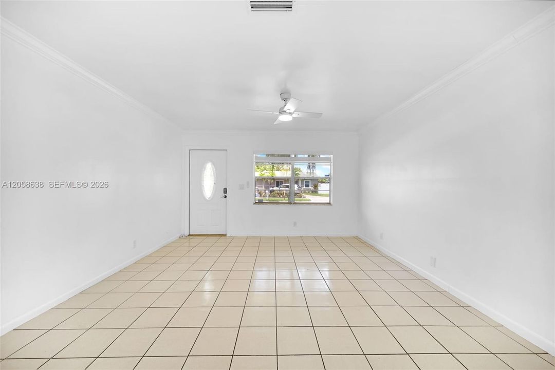 В аренду: $2,950 (3 спален, 2 ванн, 1328 Квадратных фут)