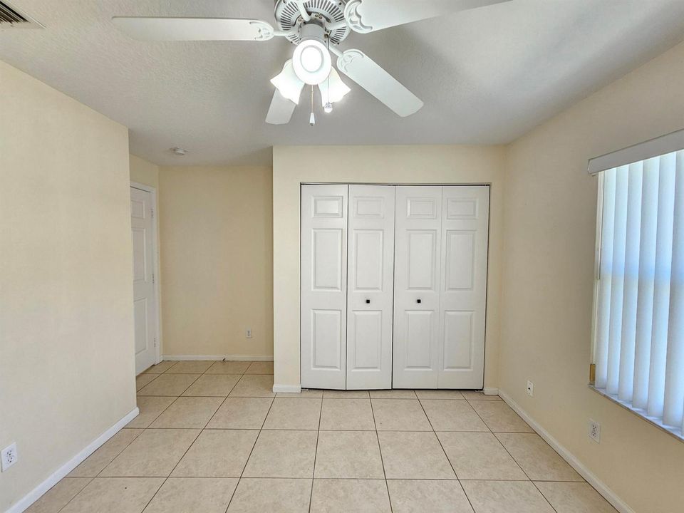 Bedroom 3 (2)