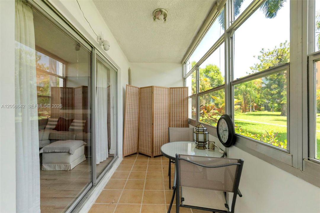 En Venta: $215,000 (2 camas, 2 baños, 1092 Pies cuadrados)