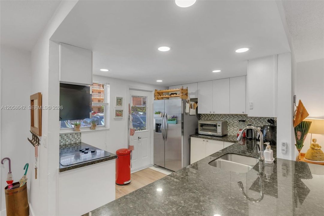 En Venta: $215,000 (2 camas, 2 baños, 1092 Pies cuadrados)
