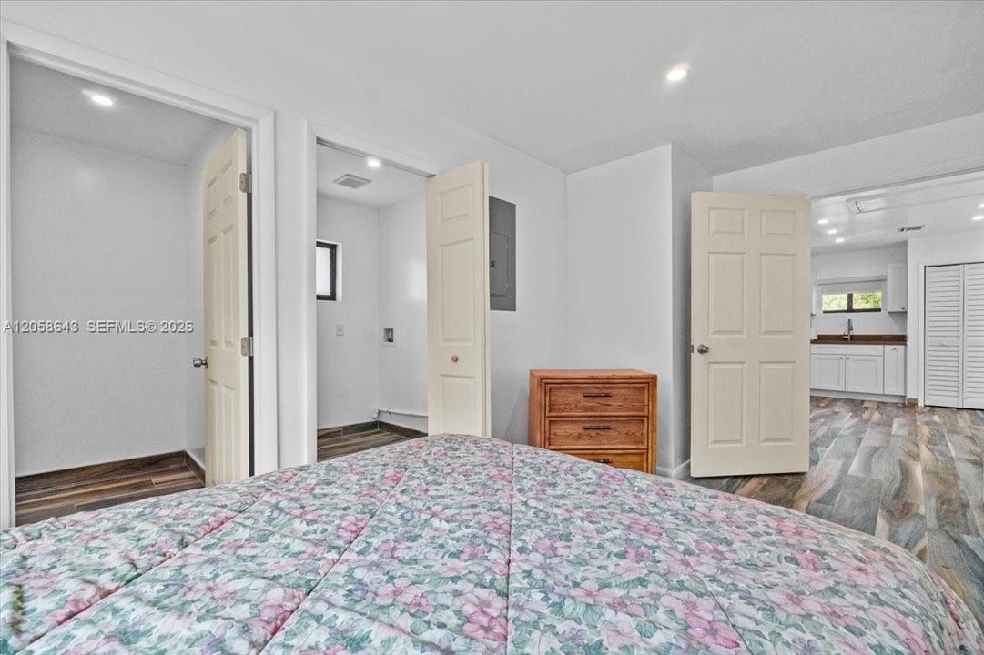 En Venta: $385,000 (2 camas, 1 baños, 777 Pies cuadrados)