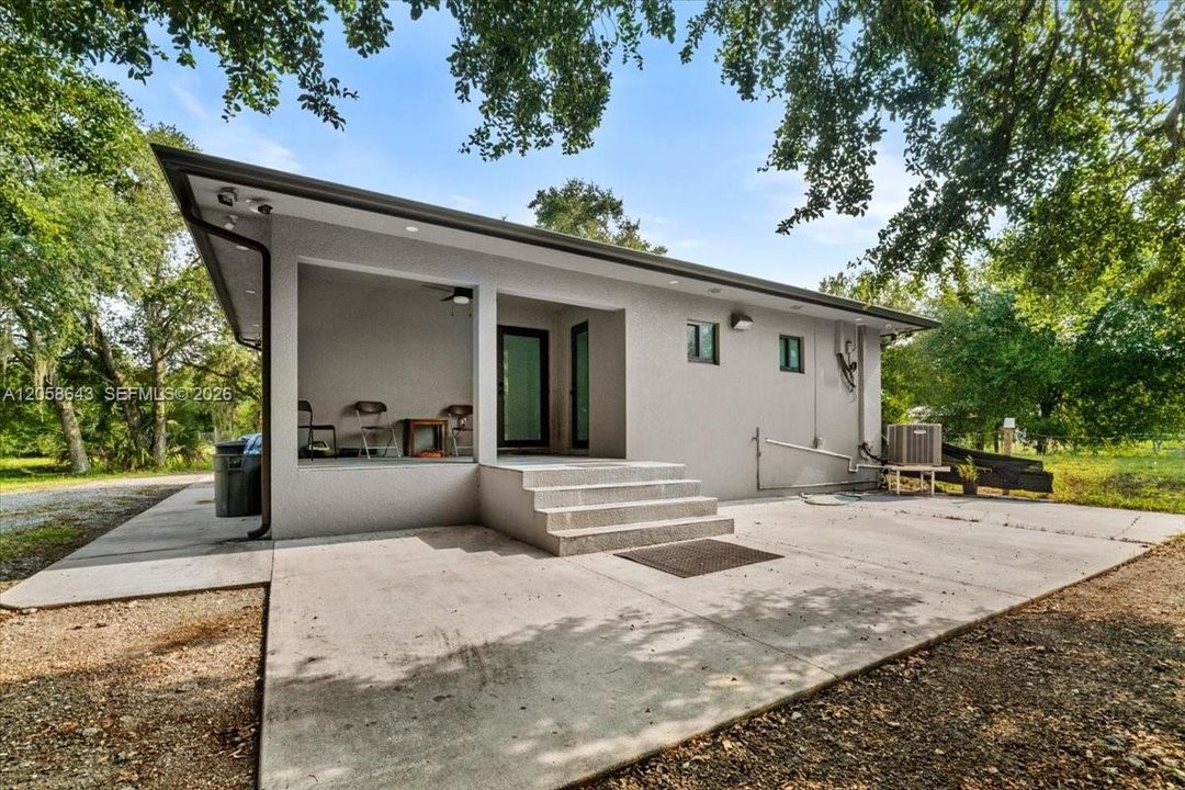 En Venta: $385,000 (2 camas, 1 baños, 777 Pies cuadrados)