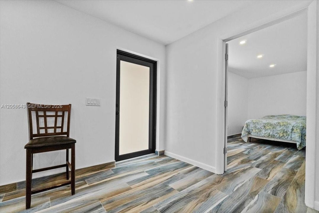 En Venta: $385,000 (2 camas, 1 baños, 777 Pies cuadrados)