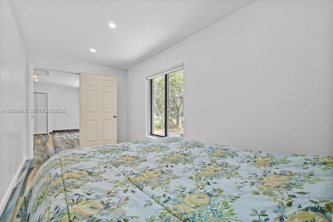 En Venta: $385,000 (2 camas, 1 baños, 777 Pies cuadrados)