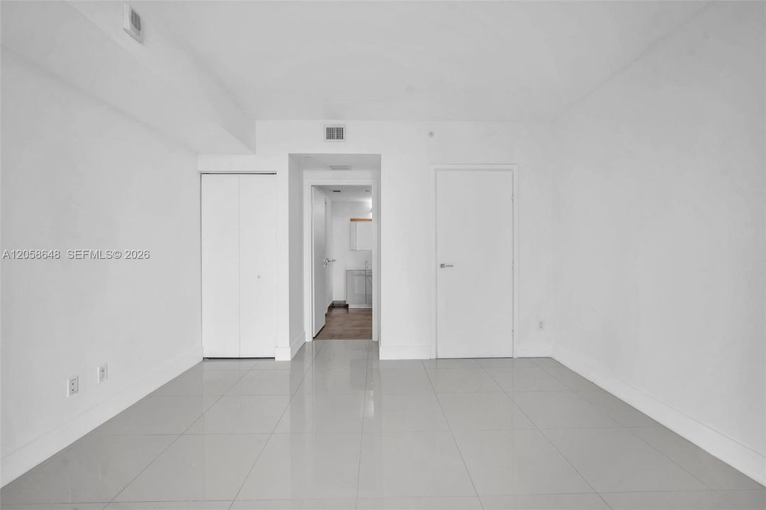 На продажу: $550,000 (1 спален, 1 ванн, 696 Квадратных фут)