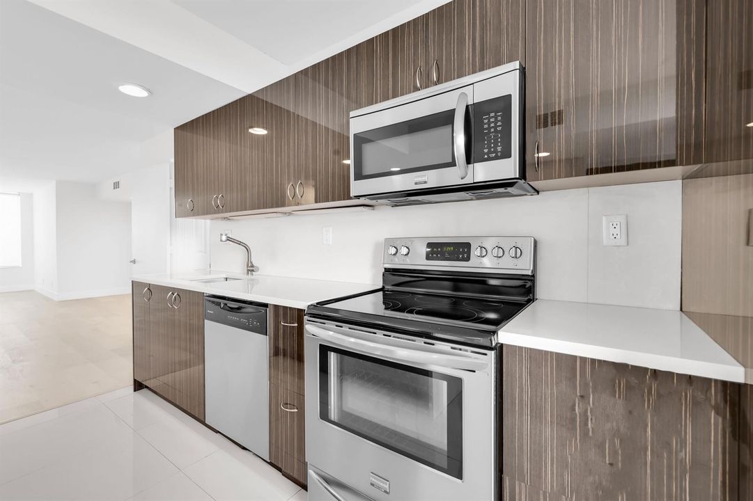 2768 Carambola Circle South - 15.jpg-FUL