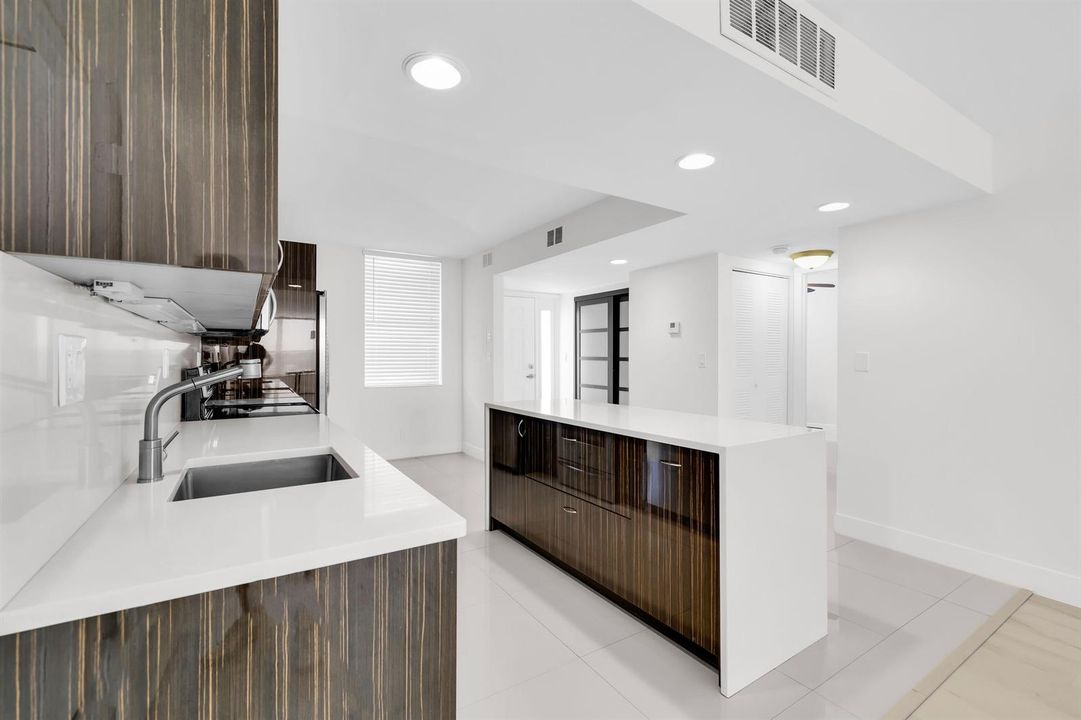 2768 Carambola Circle South - 12.jpg-FUL