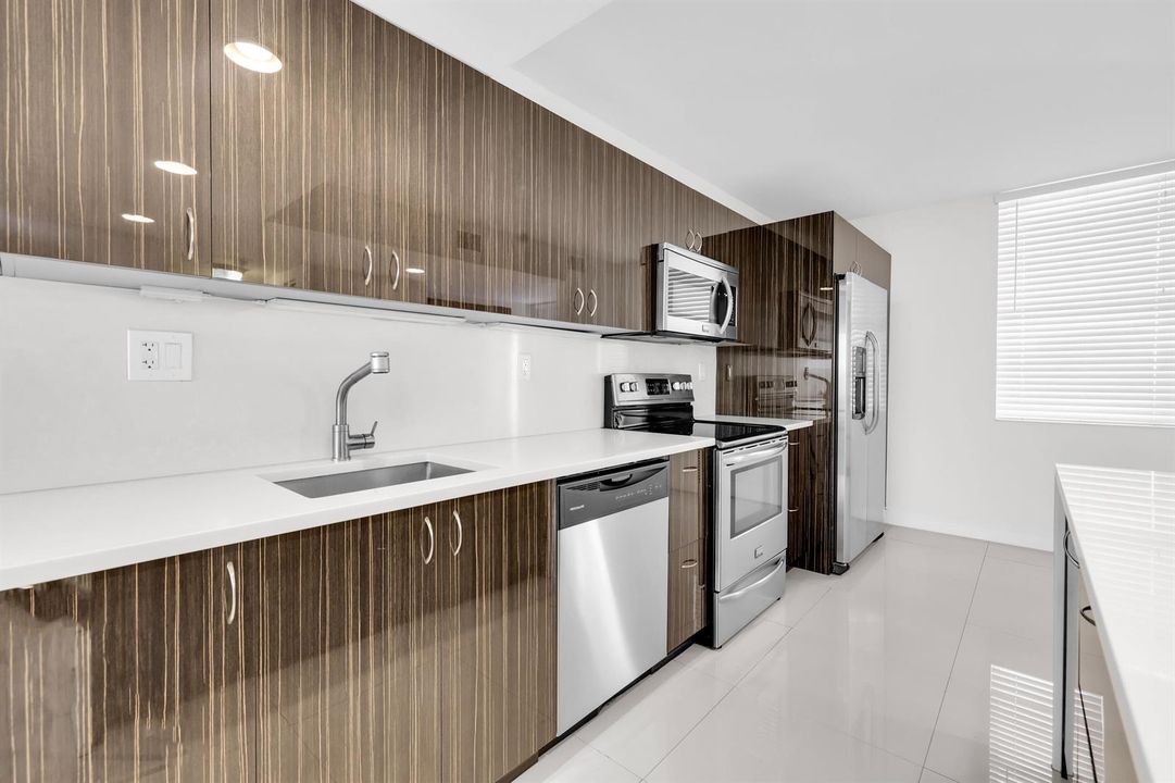 2768 Carambola Circle South - 13.jpg-FUL