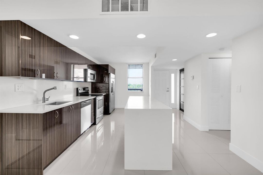 2768 Carambola Circle South - 10.jpg-FUL
