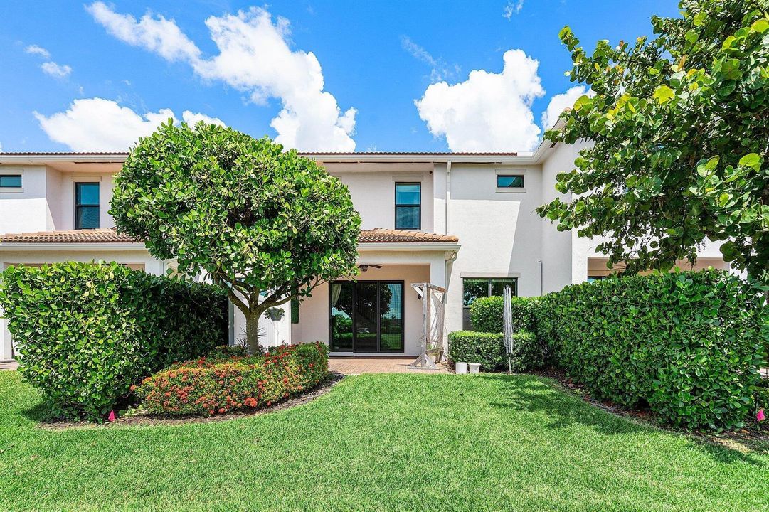 037-10210AkensideDrive-BocaRaton-FL-3342