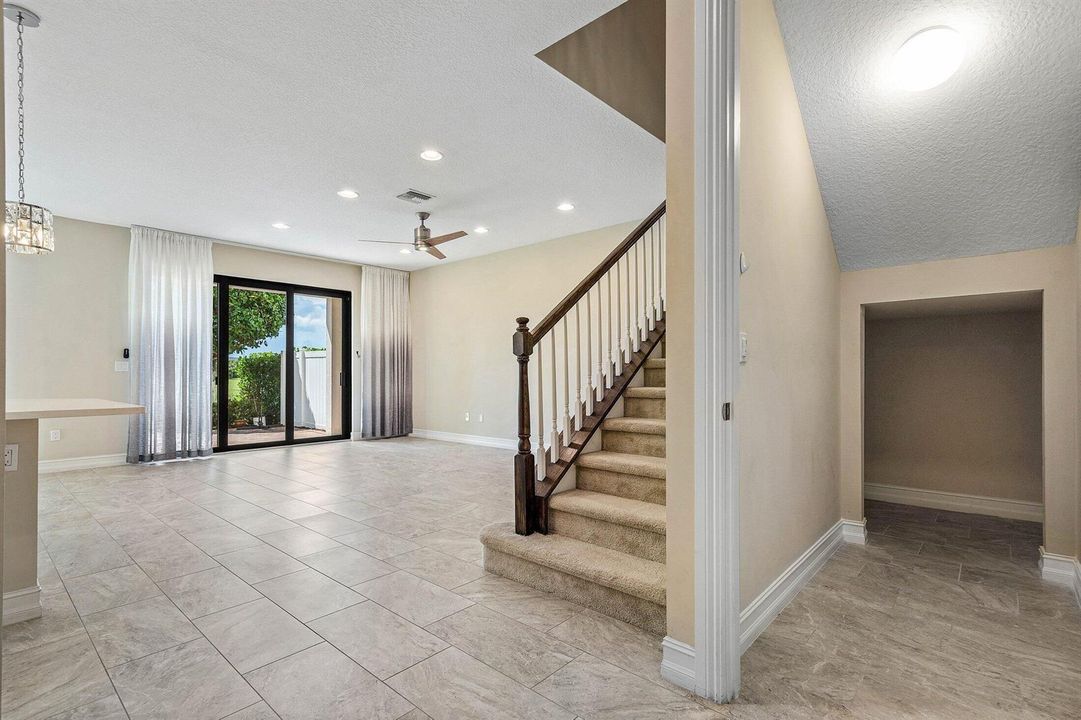 008-10210AkensideDrive-BocaRaton-FL-3342