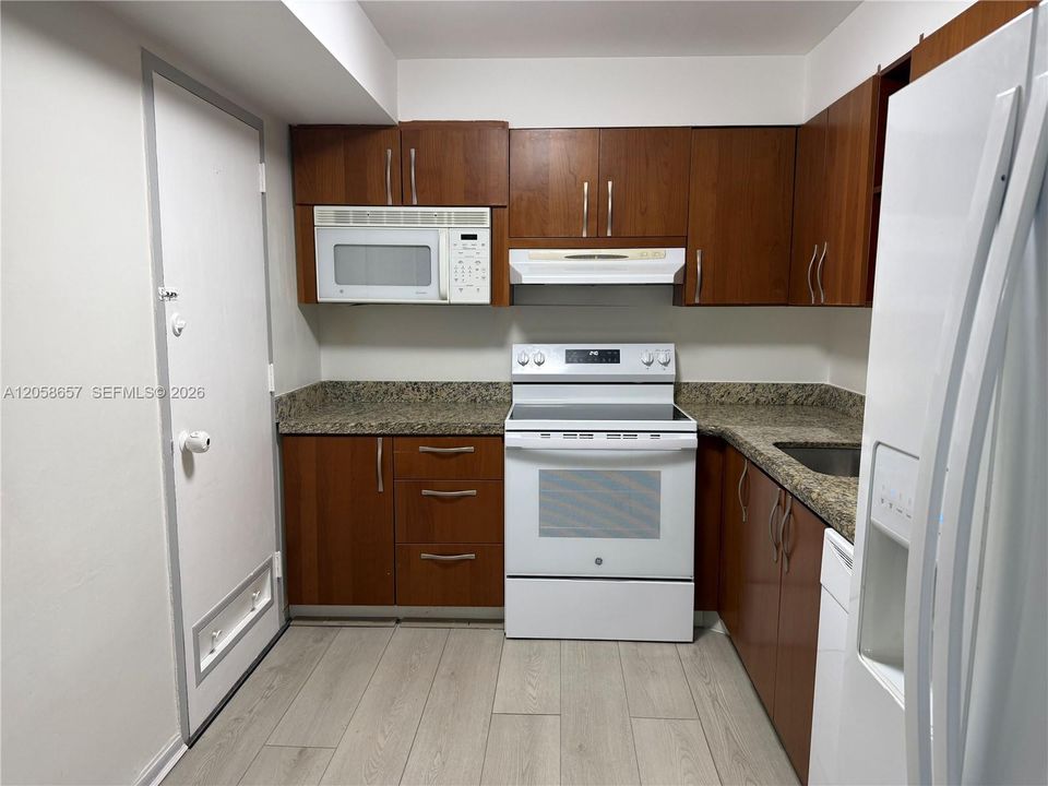 En Venta: $279,000 (2 camas, 2 baños, 1094 Pies cuadrados)