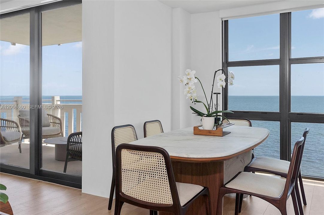 For Sale: $2,950,000 (3 beds, 2 baths, 1782 Square Feet)