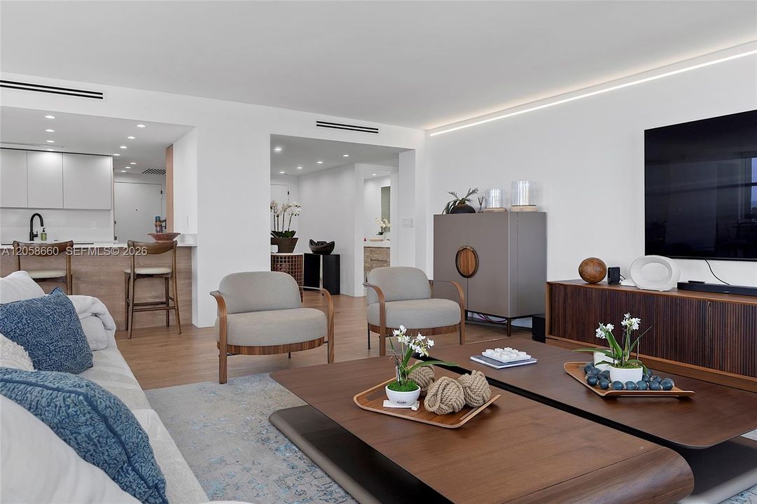 For Sale: $2,950,000 (3 beds, 2 baths, 1782 Square Feet)