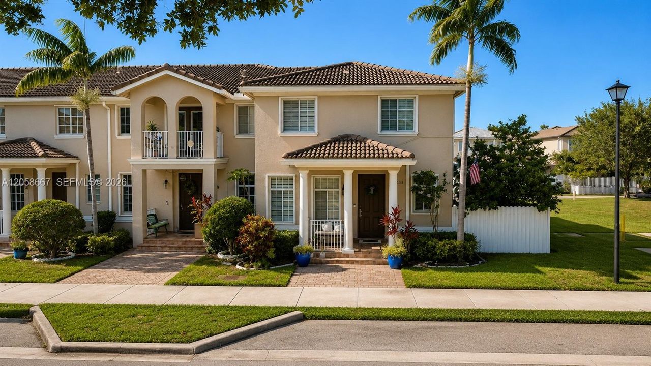На продажу: $419,900 (4 спален, 2 ванн, 1850 Квадратных фут)