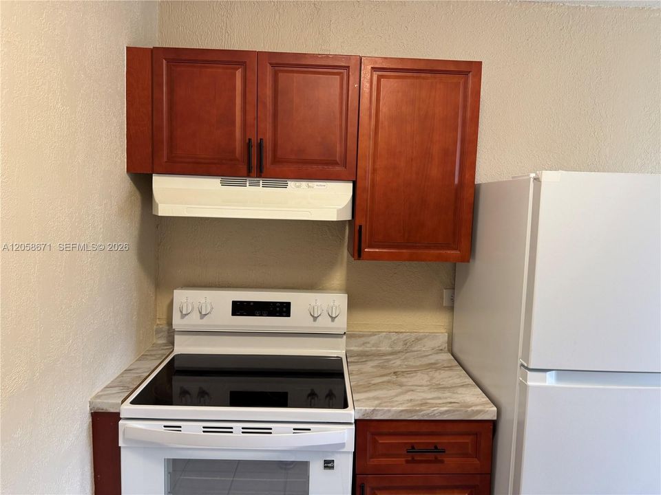 В аренду: $2,750 (3 спален, 2 ванн, 980 Квадратных фут)