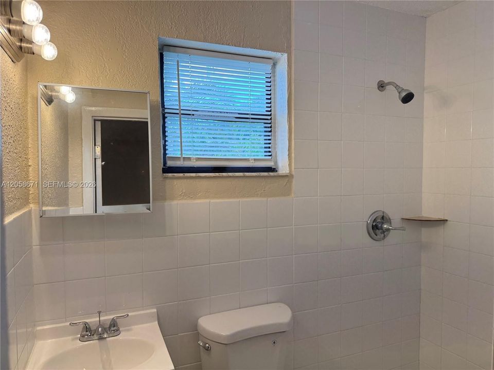 В аренду: $2,750 (3 спален, 2 ванн, 980 Квадратных фут)