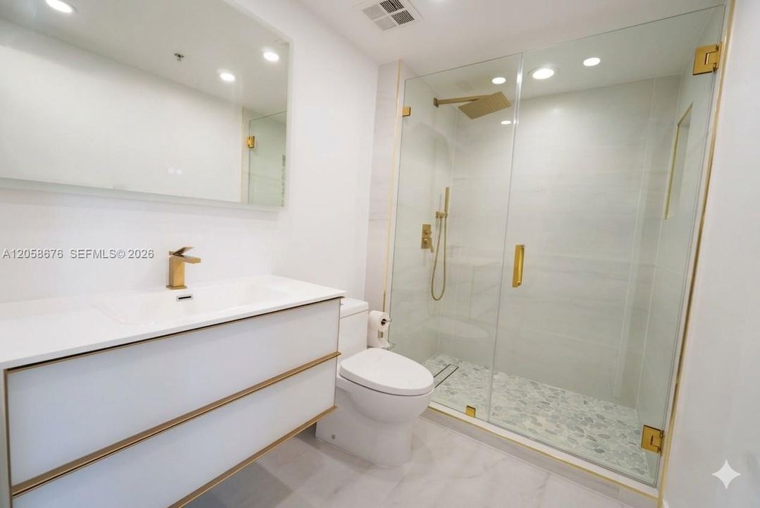 En Venta: $640,000 (2 camas, 2 baños, 1105 Pies cuadrados)