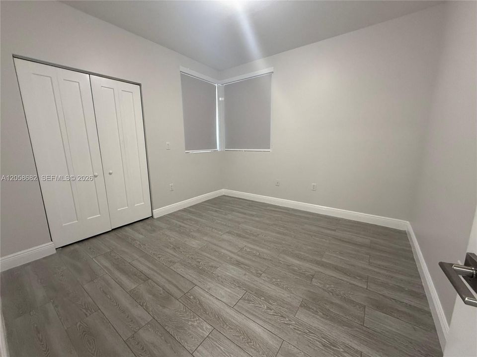 В аренду: $3,000 (3 спален, 2 ванн, 1650 Квадратных фут)