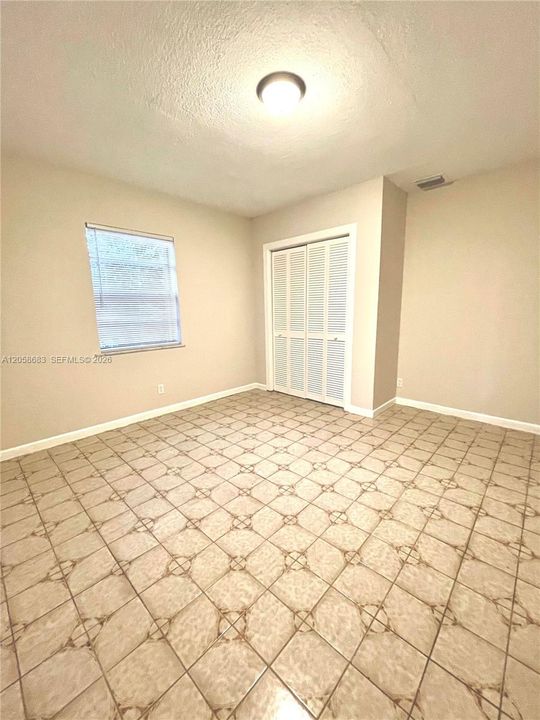 В аренду: $1,960 (2 спален, 1 ванн, 1513 Квадратных фут)