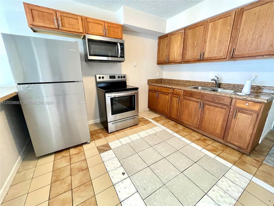 В аренду: $1,960 (2 спален, 1 ванн, 1513 Квадратных фут)