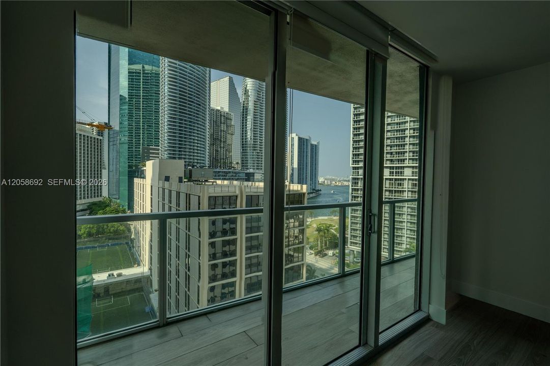 For Sale: $629,000 (2 beds, 2 baths, 1197 Square Feet)