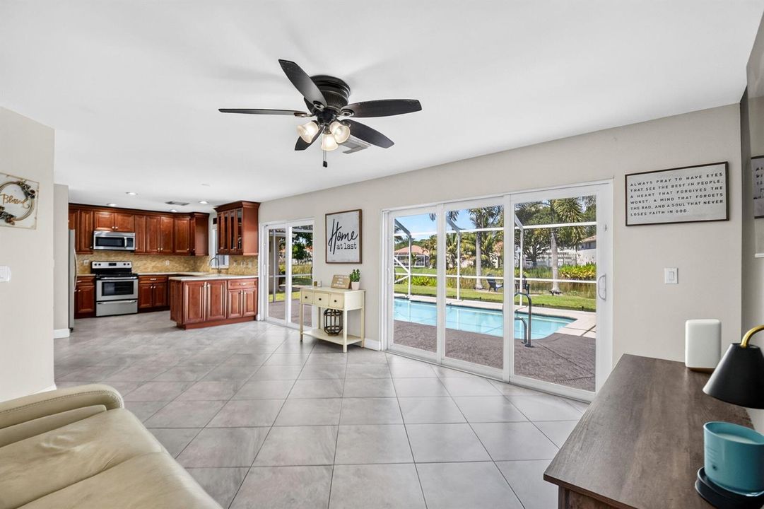 Family Room/Kitchen