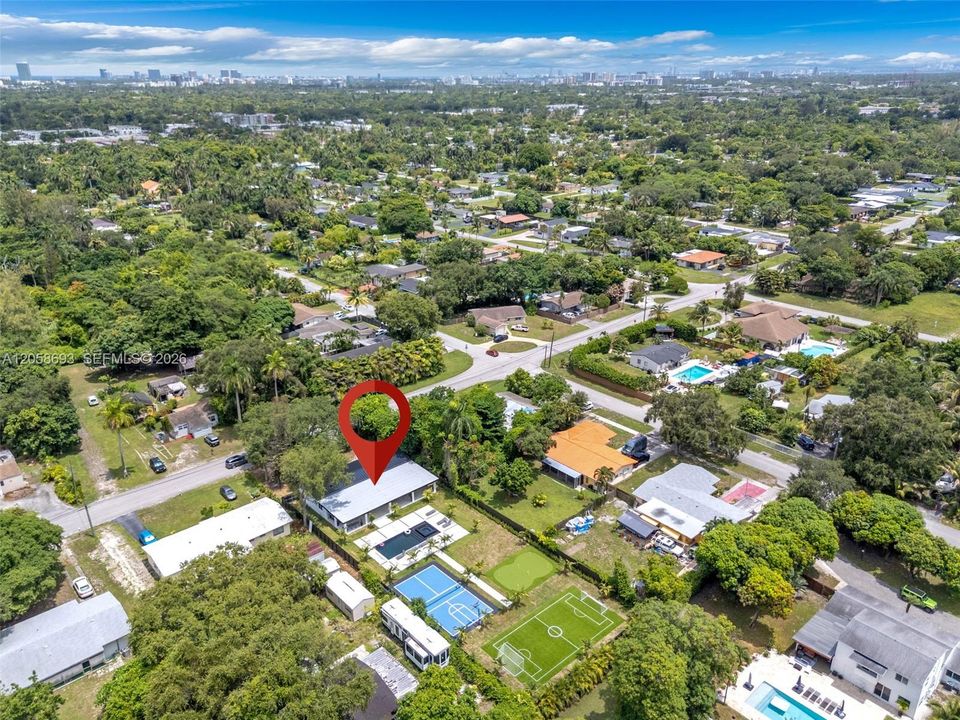 На продажу: $1,650,000 (5 спален, 3 ванн, 1688 Квадратных фут)