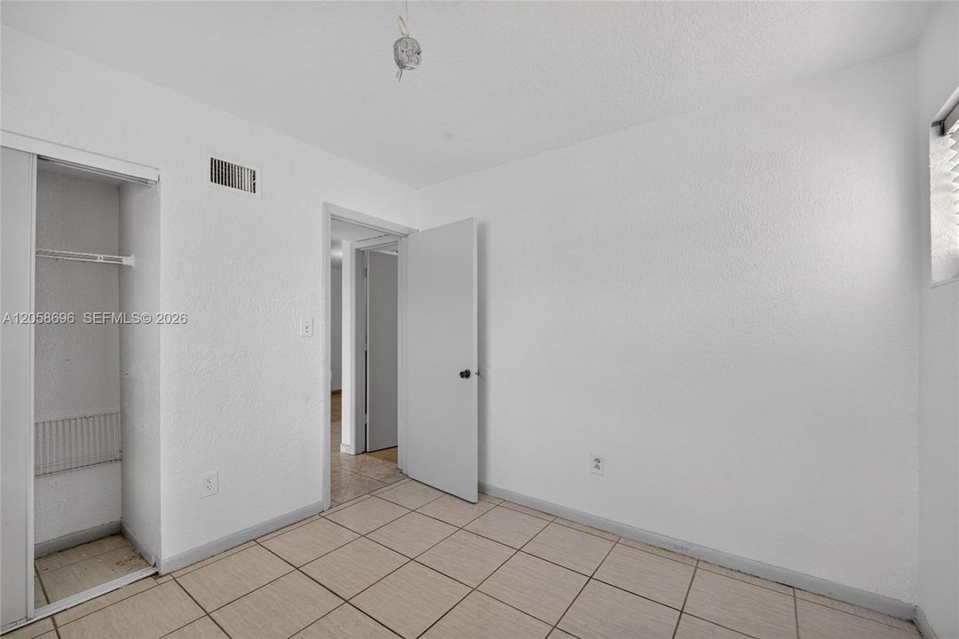 En Renta: $1,700 (2 camas, 2 baños, 775 Pies cuadrados)