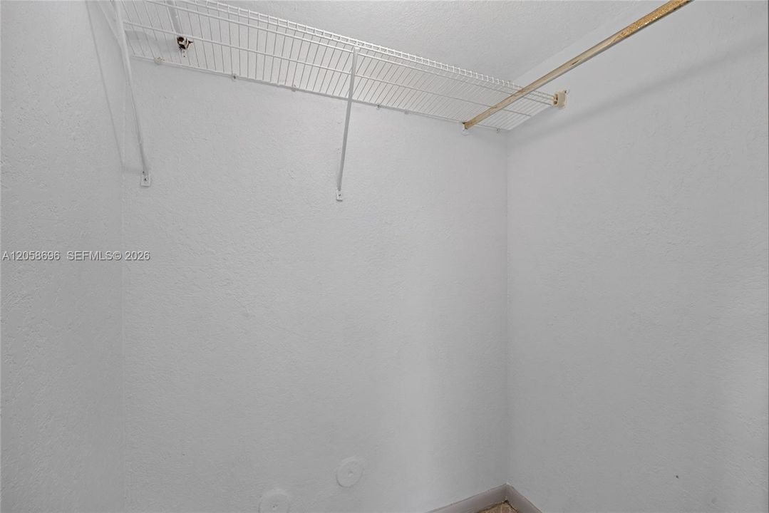 En Renta: $1,700 (2 camas, 2 baños, 775 Pies cuadrados)