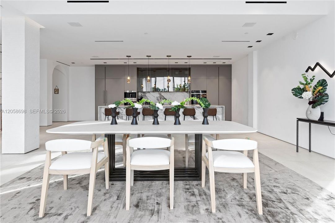 En Venta: $4,599,000 (6 camas, 6 baños, 6676 Pies cuadrados)