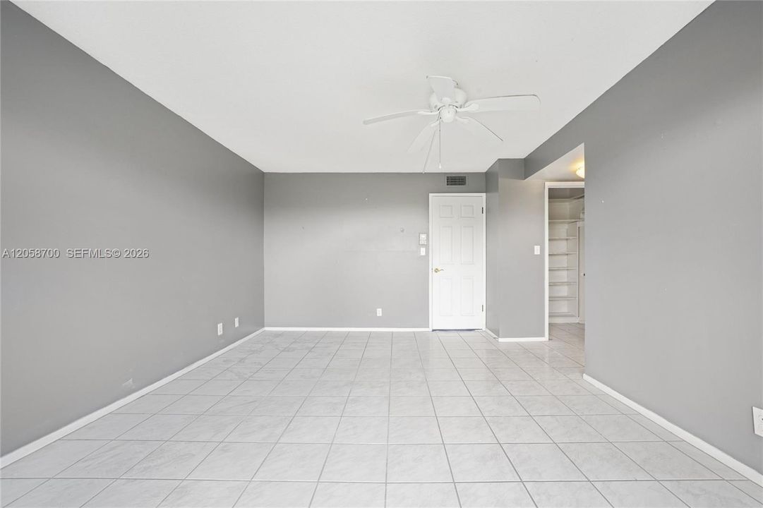 En Venta: $125,000 (2 camas, 2 baños, 992 Pies cuadrados)
