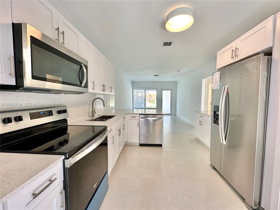 В аренду: $2,950 (2 спален, 1 ванн, 1548 Квадратных фут)
