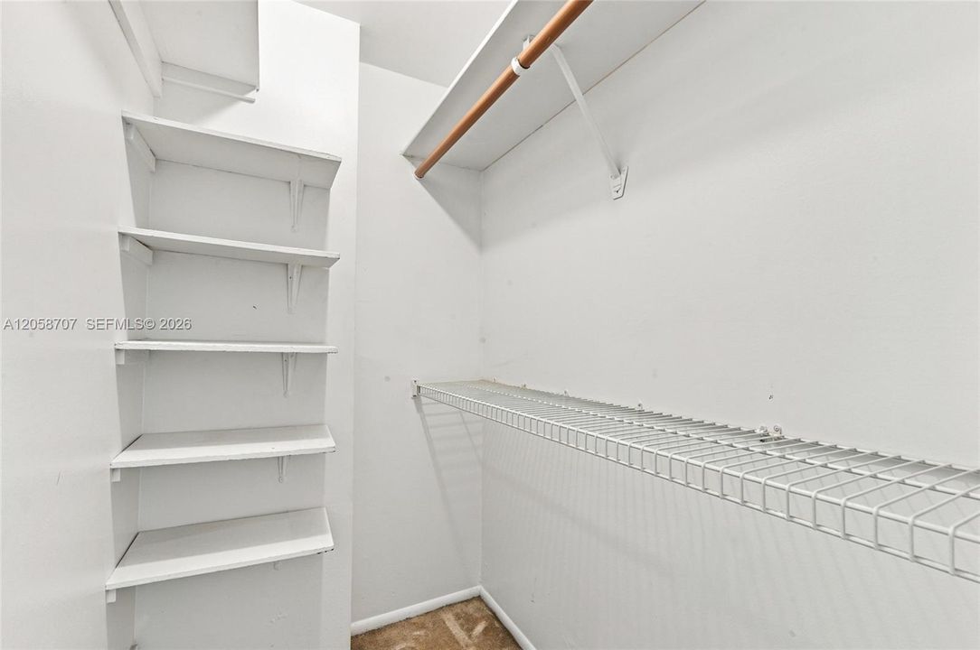 На продажу: $160,000 (1 спален, 2 ванн, 741 Квадратных фут)