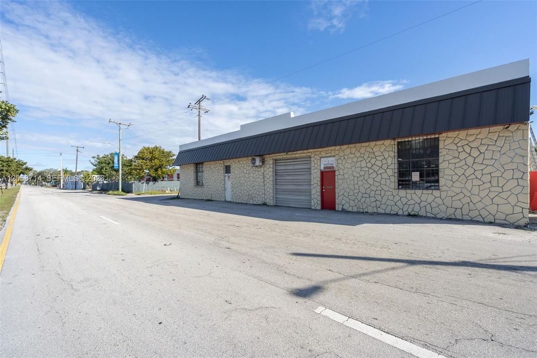 For Rent: $14,000 (0 beds, 0 baths, 0 Square Feet)