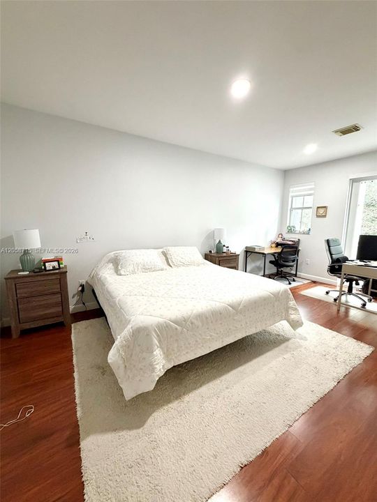 En Renta: $4,000 (3 camas, 3 baños, 2008 Pies cuadrados)