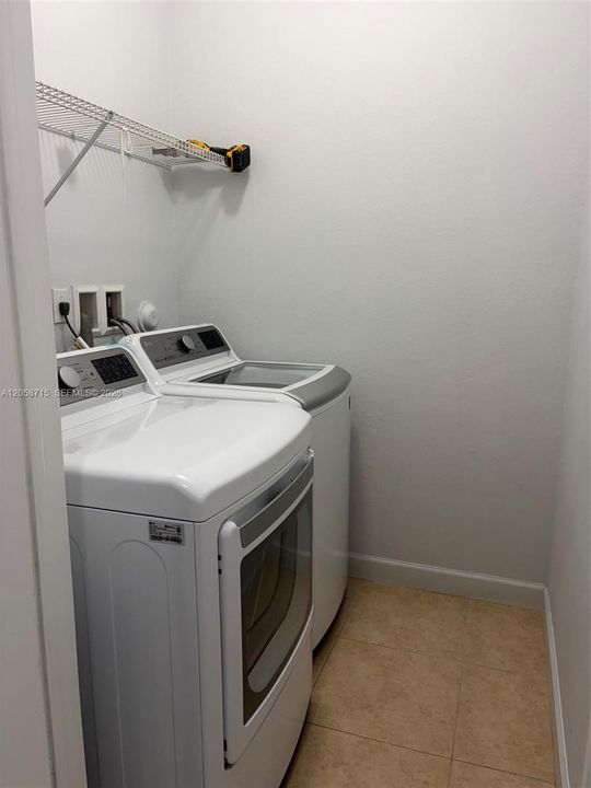 En Renta: $4,000 (3 camas, 3 baños, 2008 Pies cuadrados)